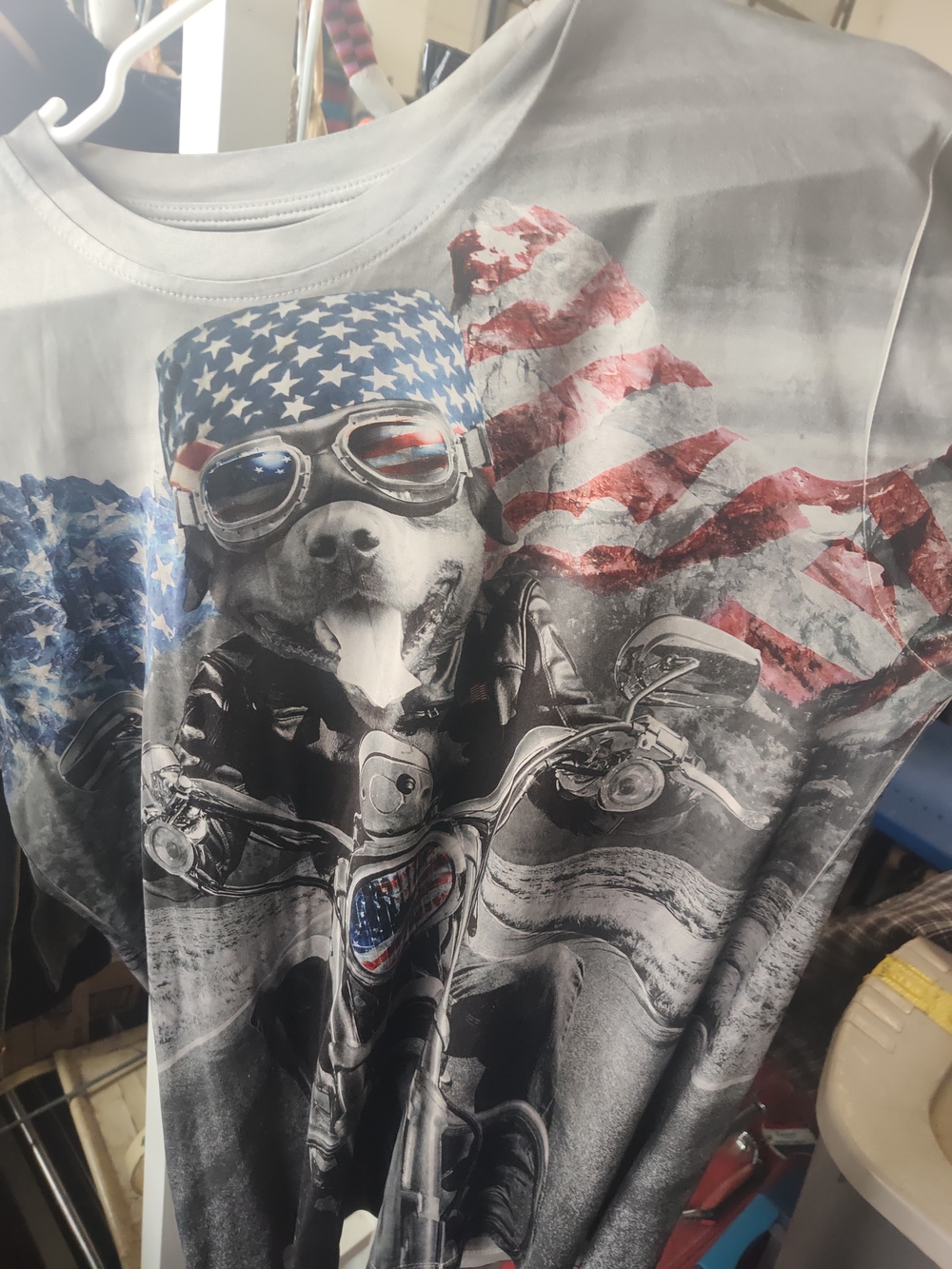 Men's Gray Graphic Tee with American Flag & Motorcycle Dog Print